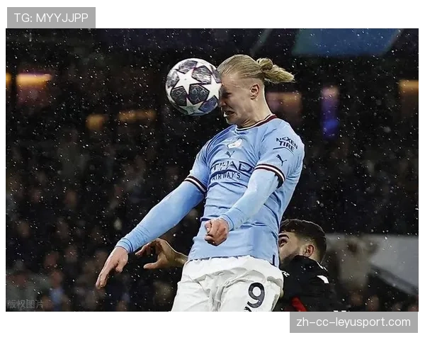 哈兰德在禁区内的跑位与射门选择被广泛学习模仿，哈兰德太强